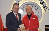  Irak Erbil Hükümeti'ndeki Oluşumlardan Sorumlu Bölge Bakanı Sayın Aydın Maruf,  Türk Kızılay Ankara Şubesi başkanı Dr. Mehmet SILAY'ı ziyaret etti .
