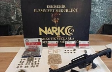 Eskişehir’de uyuşturucu operasyonuna 27 tutuklama