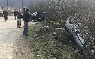 17 yaşındaki sürücü yayalara çarptı: 1 ölü,...