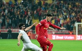 Akhisarspor yarı finalde