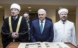 Başbakan Yıldırım, Minsk Camii’ni ziyaret etti