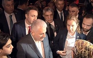 Başbakan Yıldırım şehit evlerini ziyaret etti