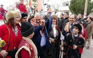 Başbakan’ı Balıkesir’de atlı okçular karşıladı