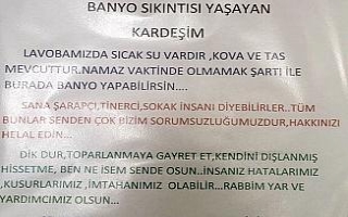 Beyoğlu’nda imam evsizlere camiyi açtı