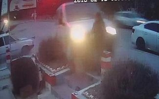 Büfenin bahçesine uçan araç can aldı