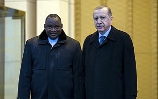 Cumhurbaşkanı Erdoğan Gambiyalı mevkidaşını...