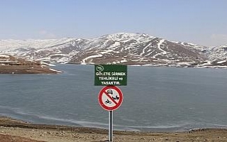 Dikkat! Donan göller tehlike saçıyor