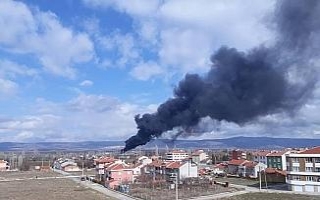 Eskişehir’de plastik fabrikasında yangın