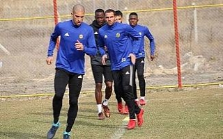 Evkur Yeni Malatyaspor’da Brezilyalılara forma...