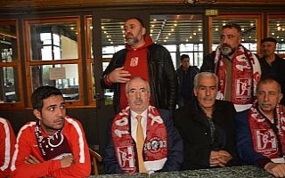 Fethi Sekin’in babası Elazığspor’u yalnız...