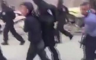 İşgalci İsrail askerleri 2’si çocuk 3 kişiyi...