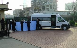 İstanbul’da çocuk yuvası önünde feci kaza:...