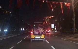 İstanbul’da ilginç taşıma yöntemi kamerada
