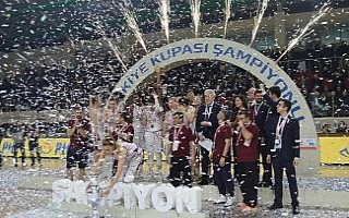 Kadınlar Türkiye Kupası’nda şampiyon Yakın...