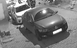 Motosikletini bulabilmek için sokak sokak hırsızların...