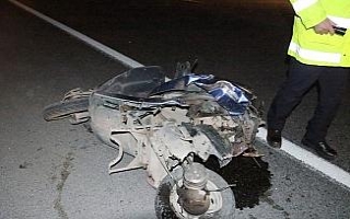 Otomobille motosiklet çarpıştı: 2 ölü