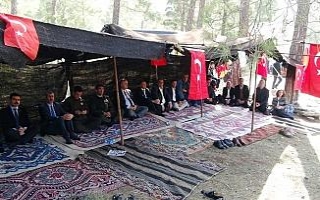 Sarıkeçili Yörüklerinden Mehmetçiğe dua