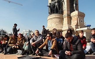 Taksim’de “çocuk istismarı” eylemi