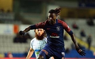 Adebayor Beşiktaş’ın golcülerini geride bıraktı