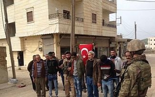 Afrin halkı teröristleri TSK’ya teslim etti