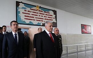 Başbakan Yıldırım askerlerle bir araya geldi