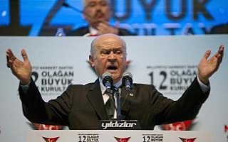 Devlet Bahçeli bir kez daha genel başkan