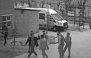 Eskişehir’de memurların bıçaklı kavgası kamerada