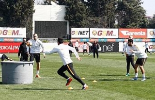 Galatasaray Trabzonspor maçı hazırlıklarına devam...