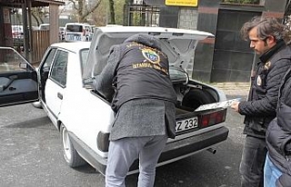 İstanbul’da okul önünde polisten sıkı denetim