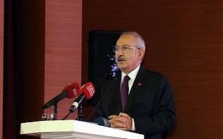 Kılıçdaroğlu kadın muhtarlarla bir araya geldi