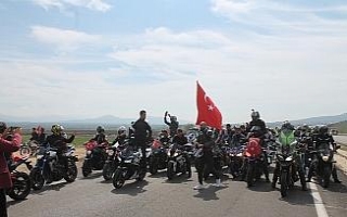 Motosiklet tutkunlarından Zeytin Dalı Harekatı’na...