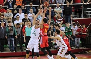 Pınar Karşıyaka: 65 – UCAM Murcia: 79