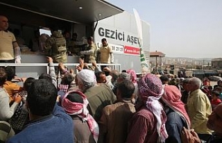 TSK Afrin’de sıcak yemek dağıttı