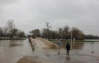 Tunca Nehri’nde ‘kırmızı alarm’ devam ediyor