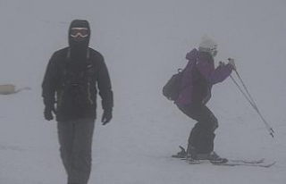 Uludağ’da kar yağması ile birlikte sezon uzadı