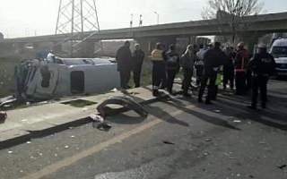 Yolcu minibüsü kaza yaptı: 15 yaralı