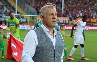 "Alanyaspor ligde kalması gereken bir takımdır"