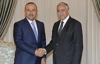 Bakan Çavuşoğlu, KKTC Cumhurbaşkanı Akıncı...