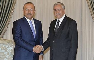 Bakan Çavuşoğlu, KKTC Cumhurbaşkanı Akıncı...