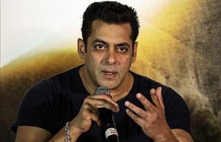Bollywood yıldızı Salman Khan’a şok