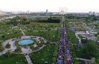 Burası Adana: Binlerce kişi korteje katıldı
