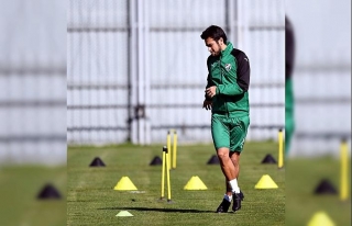 Bursaspor’da Jorquera takıma döndü