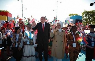 Cumhurbaşkanı Erdoğan, dünya çocuklarını ağırladı