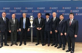 EURO 2024 adaylık dosyası UEFA’ya sunuldu