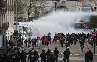 Fransa’daki protestolarda 63 gözaltı