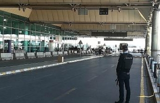 Havalimanında şüpheli paket fünyeyle patlatıldı