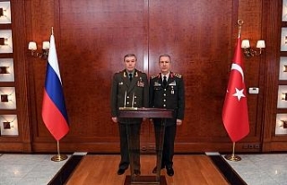 Hulusi Akar Rus mevkidaşıyla görüştü