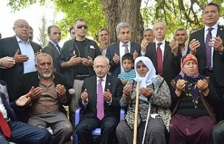 Kılıçdaroğlu şehit ailelerini ziyaret etti