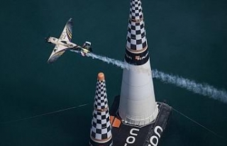 Red Bull Air Race’in Fransa etabını Hall kazandı