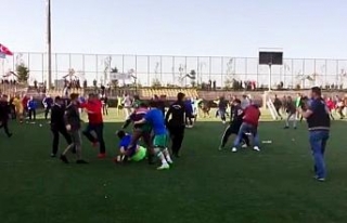 Rize’de BAL maçında olay: Çok sayıda futbolcu...